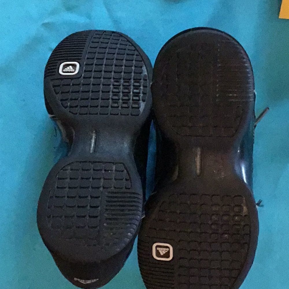 Unisex ADIDAS lightweight sneakers in size 4 1/2 - Picture 8 of 8